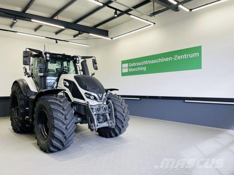Valtra Q245 Tractors