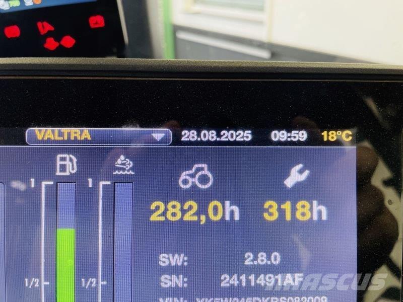 Valtra Q245 Tractors