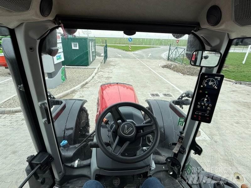 Valtra T235A Tractors