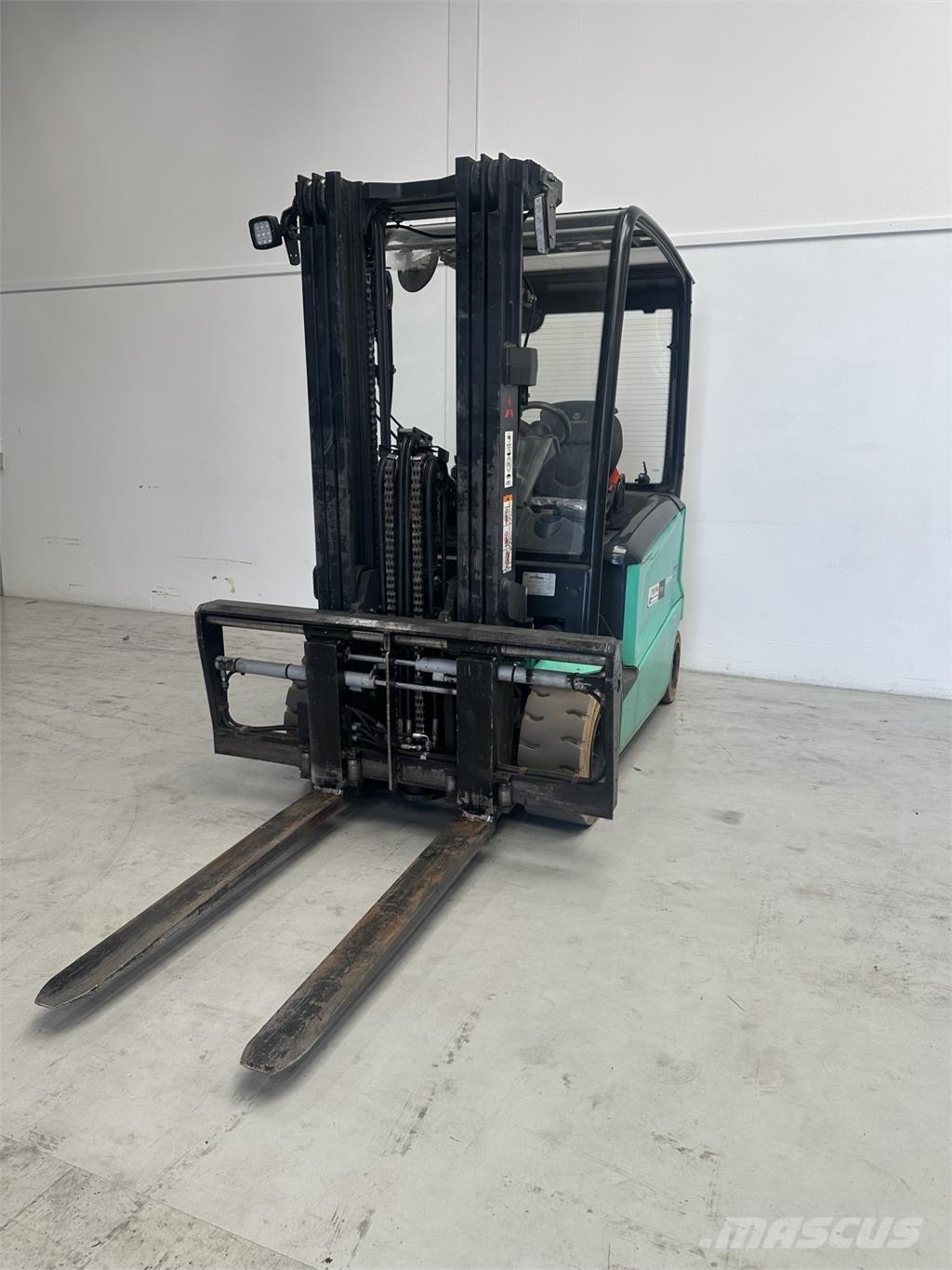 Mitsubishi FB35N Electric forklift trucks