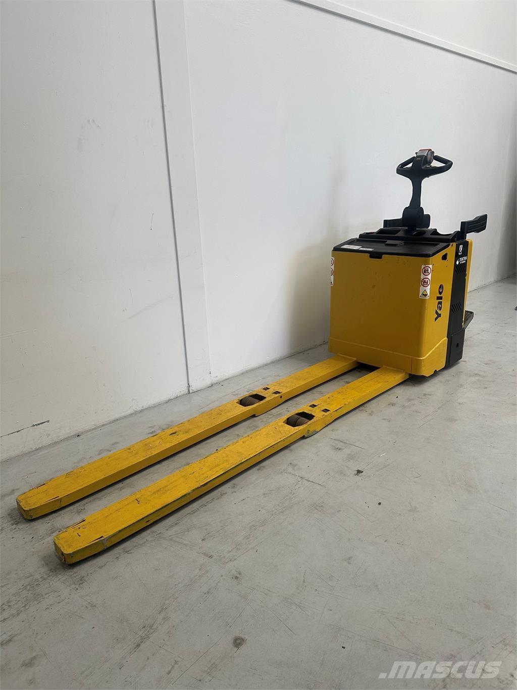 Yale MP20X FBW - 400 AH Low lifter with platform