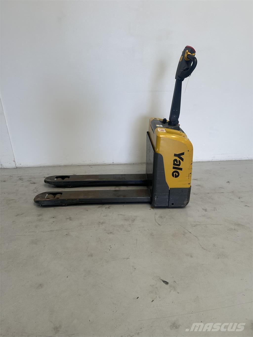 Yale MPC14 - 520 Low lifter