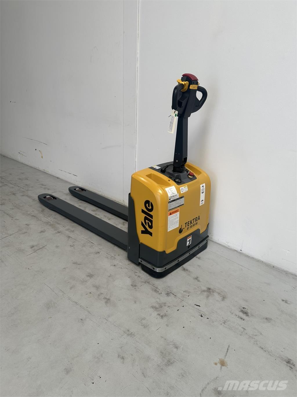 Yale MPC14 - 550 Low lifter