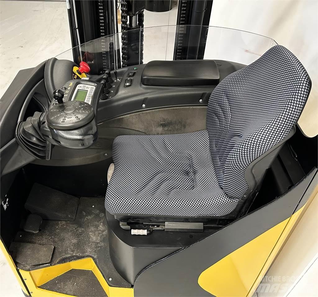 Yale MR16 Reach trucks