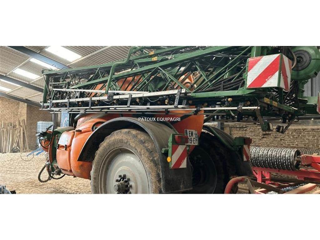 Amazone UX5200 Trailed sprayers