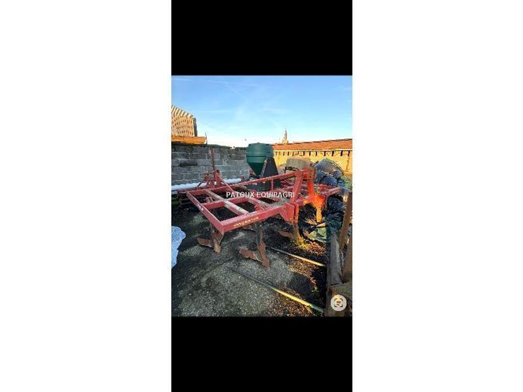  Guilbault 3 METRES Harrows