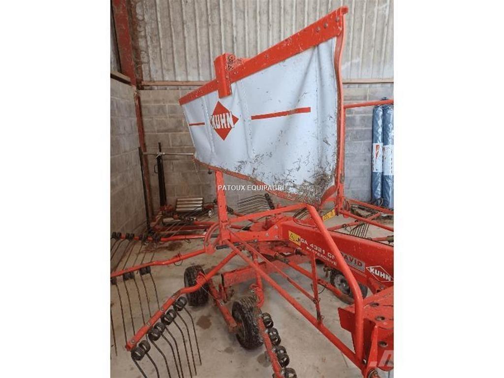 Kuhn GA4321 Rakes and tedders