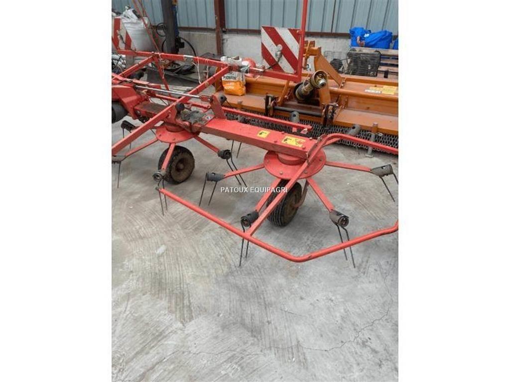 Kuhn GF5202 Rakes and tedders