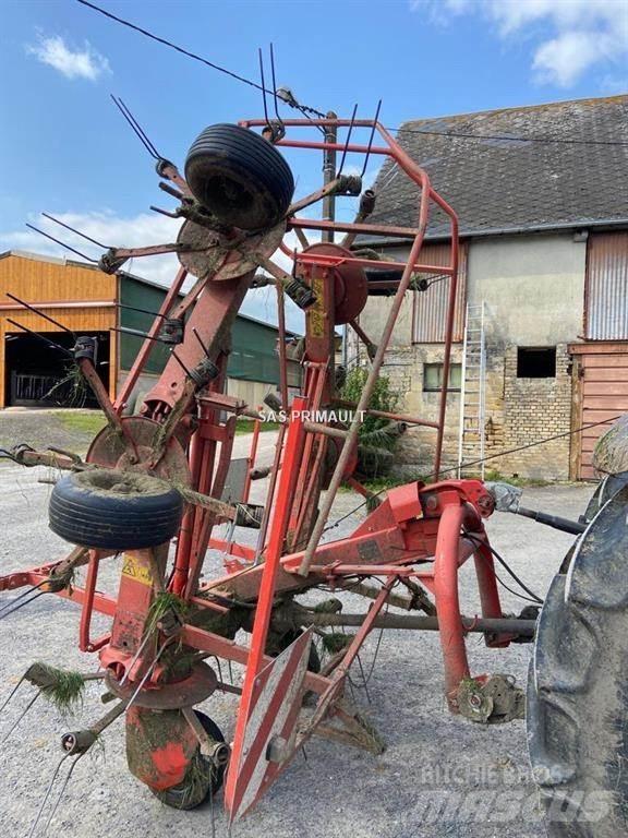 Kuhn GF6502 Rakes and tedders
