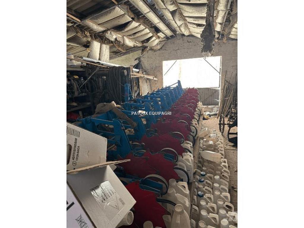 Monosem CROP 12R Row crop cultivators