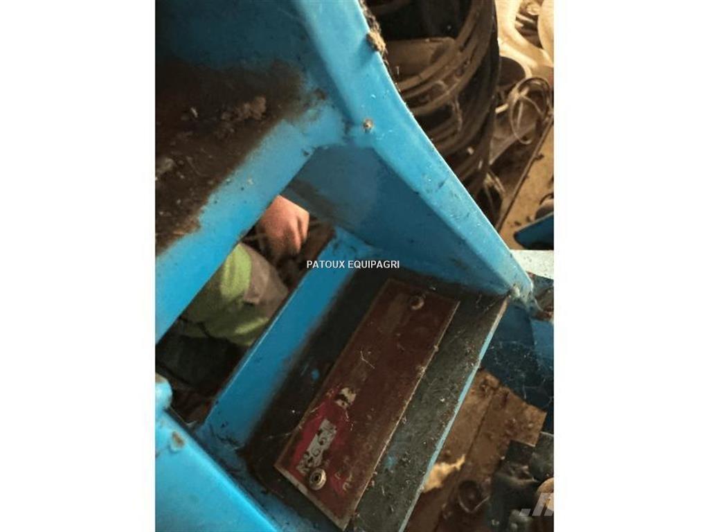 Monosem CROP 12R Row crop cultivators