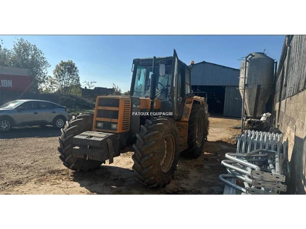 Renault 133-14 T Tractors