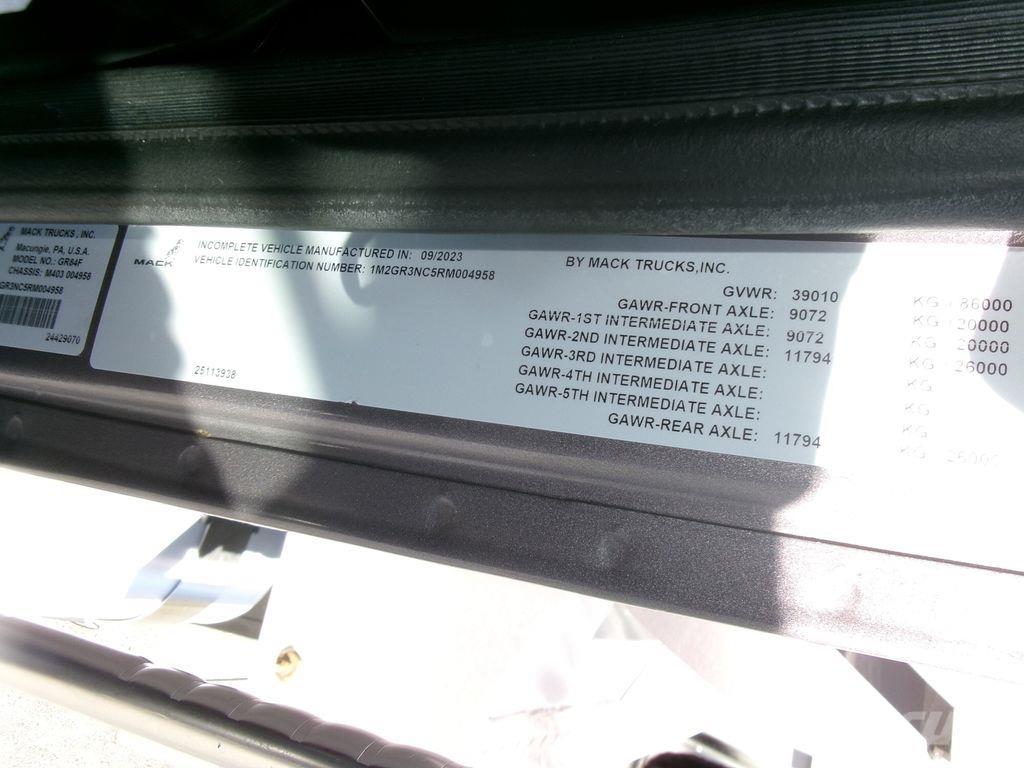 Mack GR64FR Tipper trucks