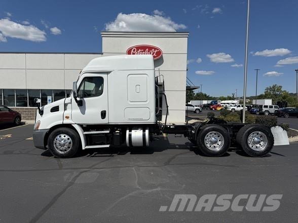 Freightliner CASCADIA 116 Tractor Units