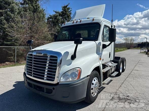 Freightliner CASCADIA 125 Tractor Units