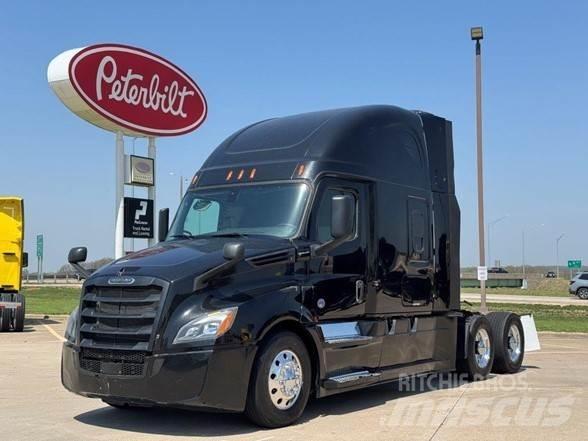 Freightliner CASCADIA 126 Tractor Units