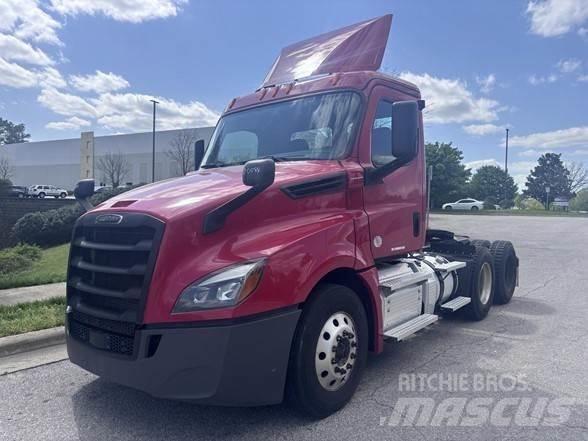 Freightliner CASCADIA 126 Tractor Units