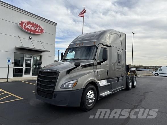 Freightliner CASCADIA 126 Tractor Units
