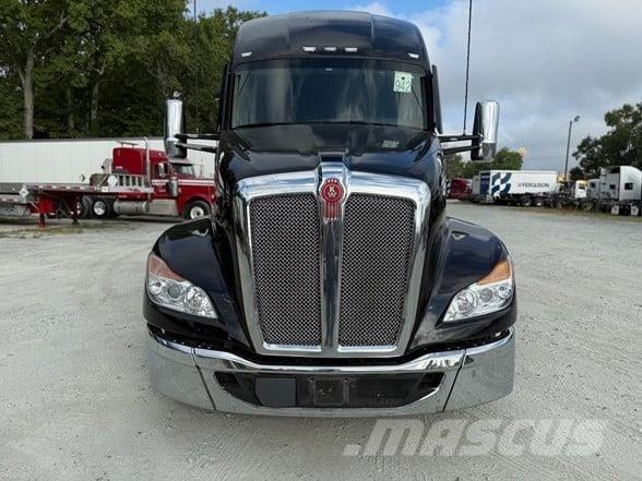Kenworth T680 Tractor Units