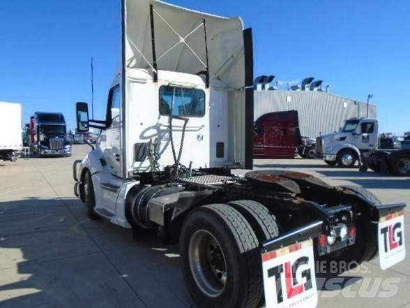 Kenworth T680 Tractor Units