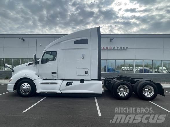 Kenworth T680 Tractor Units