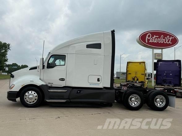 Kenworth T680 Tractor Units