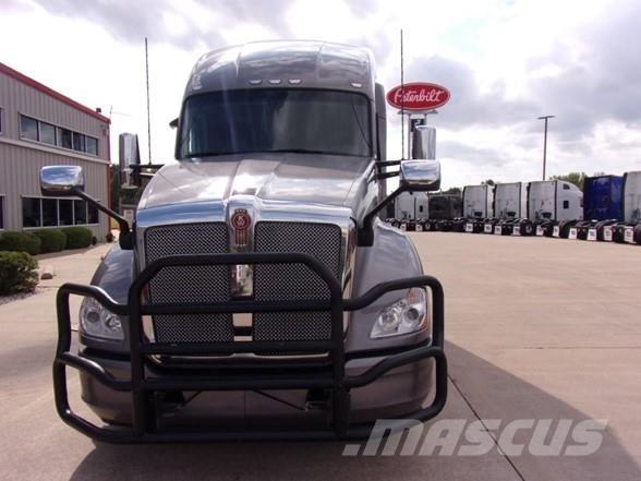Kenworth T680 Tractor Units