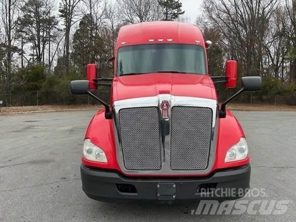 Kenworth T680 Tractor Units