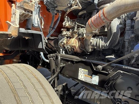 Kenworth T880 Tractor Units