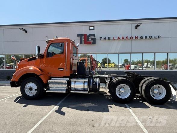 Kenworth T880 Tractor Units