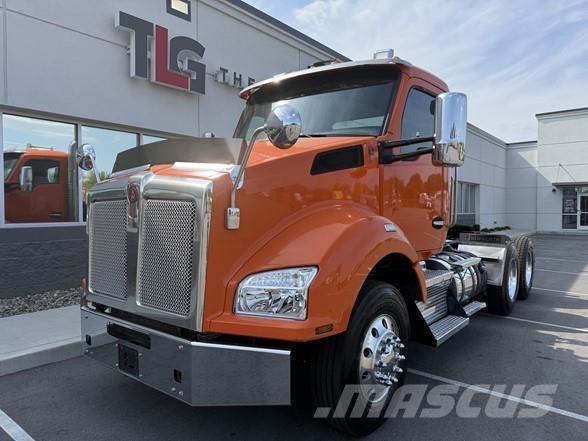 Kenworth T880 Tractor Units