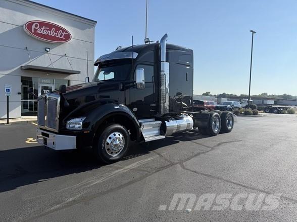 Kenworth T880 Tractor Units
