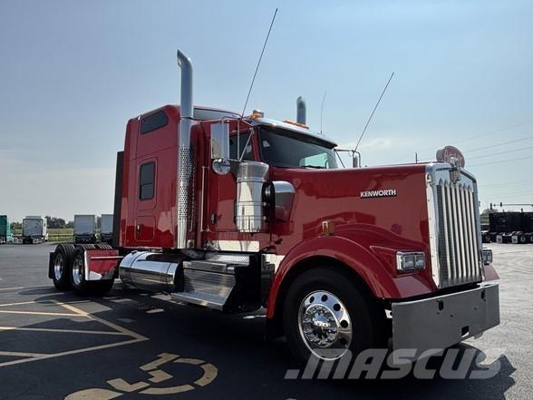 Kenworth W900 Tractor Units