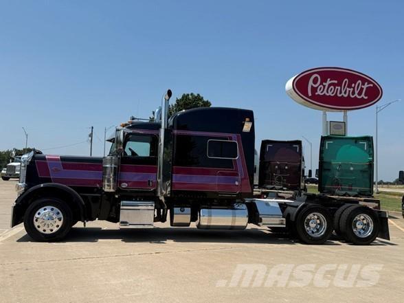 Peterbilt 389 Tractor Units