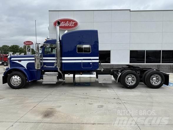 Peterbilt 389 Tractor Units