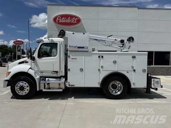 Peterbilt 536 Construction - Others