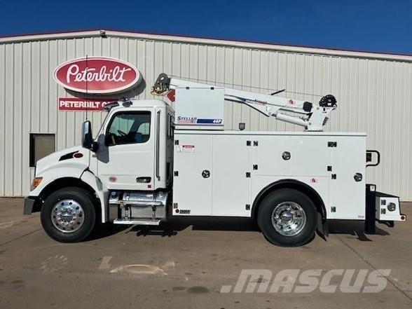 Peterbilt 536 Construction - Others