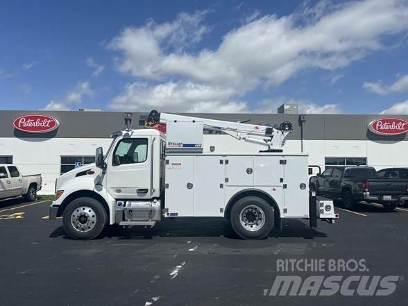 Peterbilt 536 Construction - Others