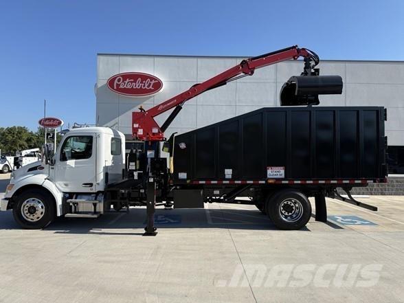 Peterbilt 537 Construction - Others