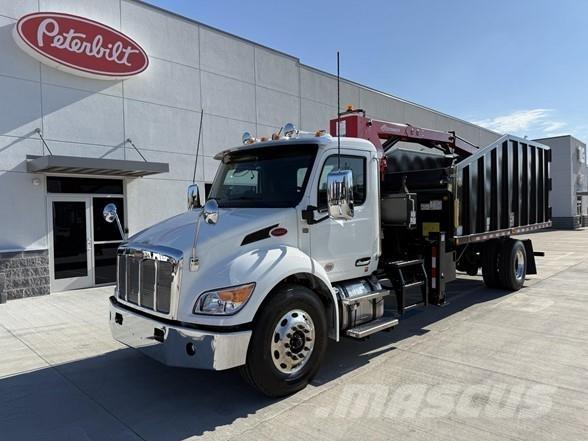 Peterbilt 537 Construction - Others