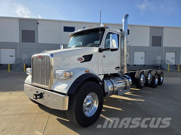 Peterbilt 567 Tipper trucks