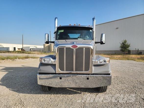 Peterbilt 567 Tractor Units