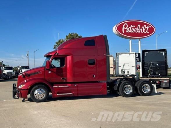 Peterbilt 579 Tractor Units