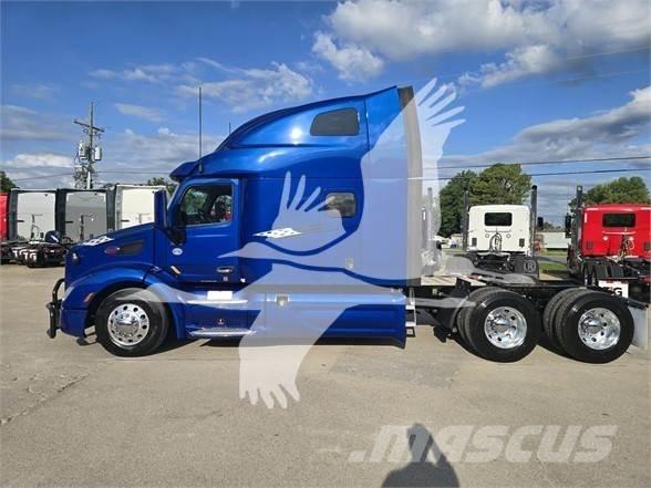 Peterbilt 579 Tractor Units