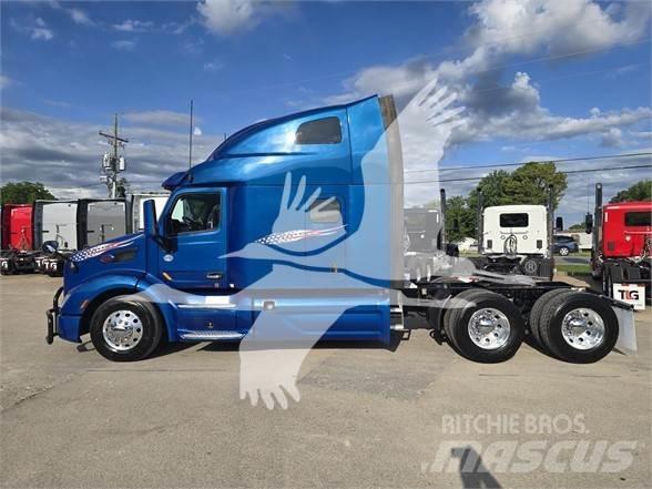 Peterbilt 579 Tractor Units