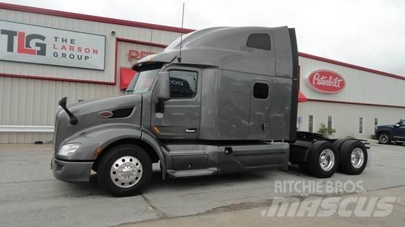 Peterbilt 579 Tractor Units