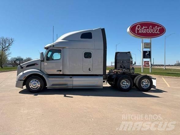 Peterbilt 579 Tractor Units