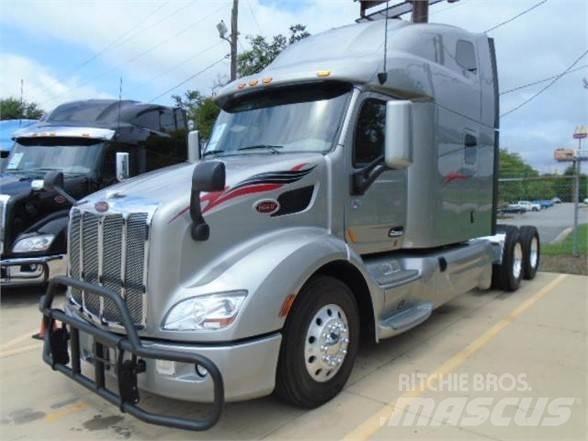 Peterbilt 579 Tractor Units