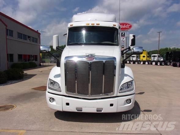 Peterbilt 579 Tractor Units