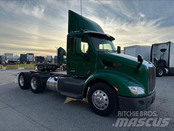 Peterbilt 579 Tractor Units